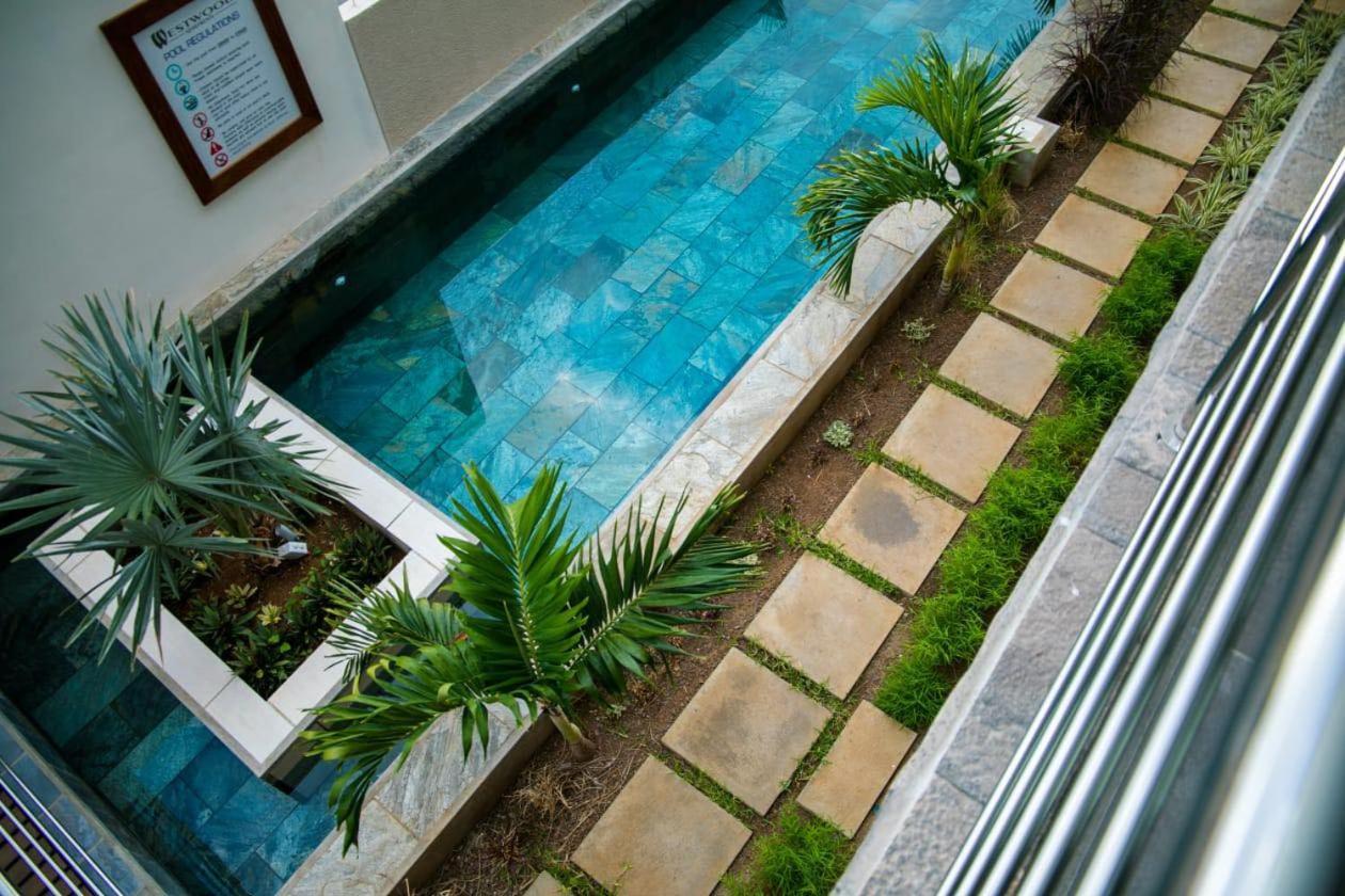 Entire Luxury 3 Bedroom Condo For Rent - Flic-En-Flac - Close To Beach Exterior photo
